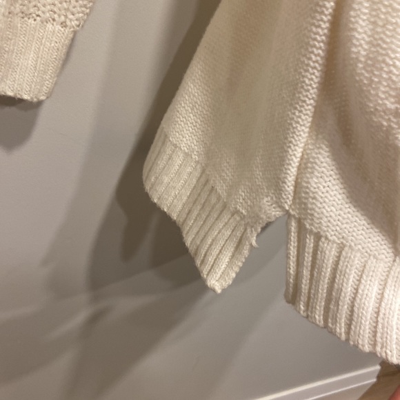 Mock neck cable knit sweater - Picture 4 of 5